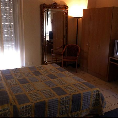 Hotel Cristallo Barga Fornaci di Barga Dış mekan fotoğraf