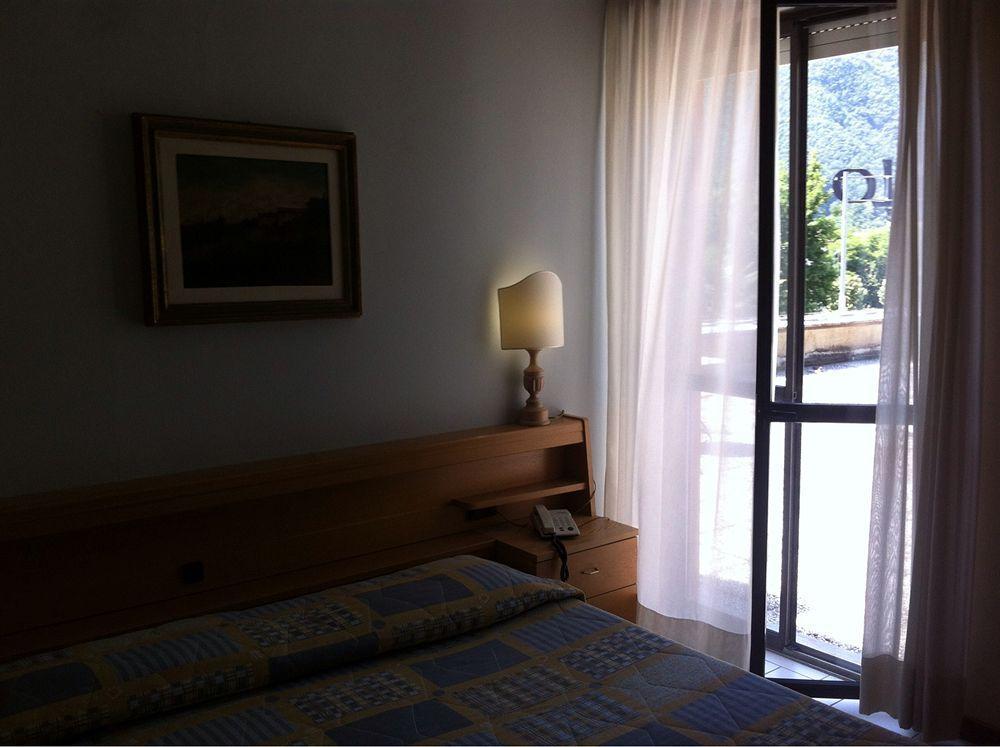 Hotel Cristallo Barga Fornaci di Barga Dış mekan fotoğraf
