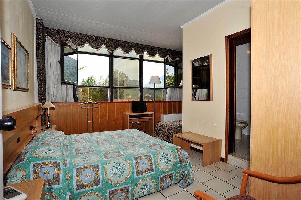 Hotel Cristallo Barga Fornaci di Barga Dış mekan fotoğraf