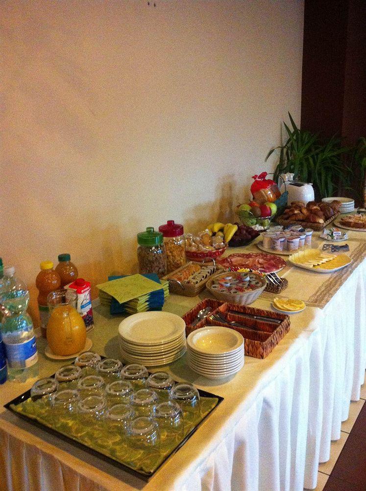 Hotel Cristallo Barga Fornaci di Barga Dış mekan fotoğraf